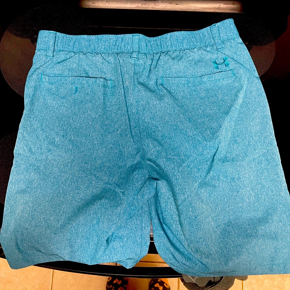 Under Armour Golf Shorts. 34 Waist. 10” inseam. Teal/Blue.